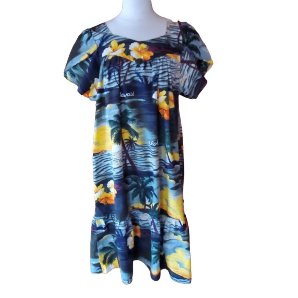 Vintage Ali'I Fashions Hawaii Floral‎ Muumuu